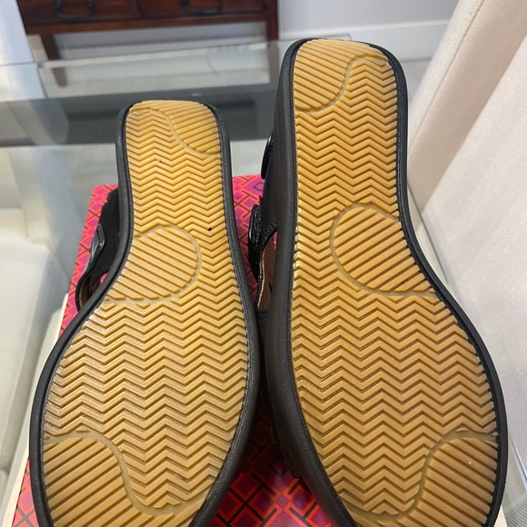 Tory Burch Glossy Black Sandals with Gold Accents - Picture 3 of 3